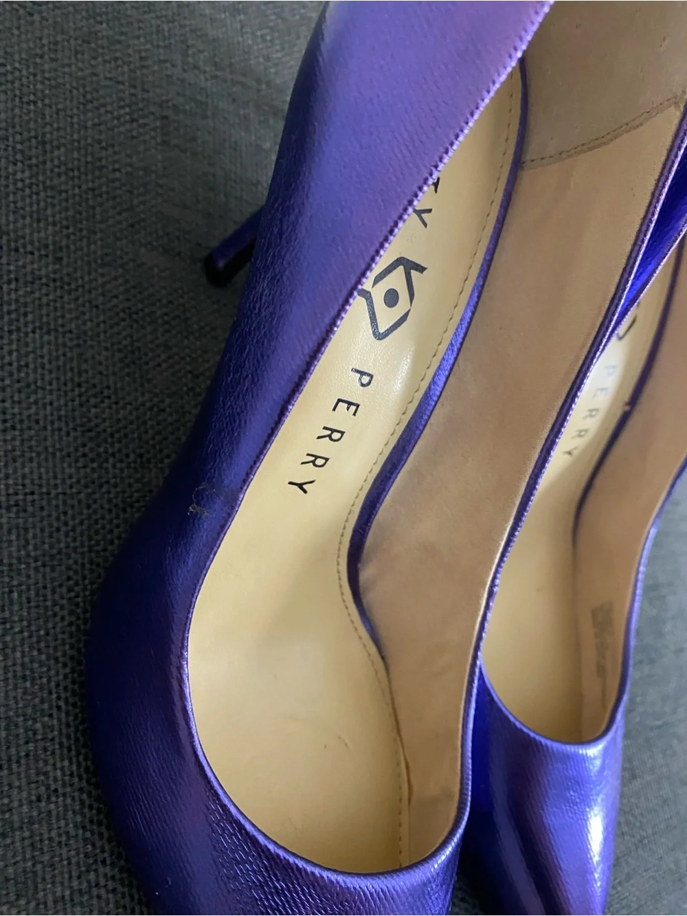 Katy Perry Metallic Closed Toe Purple Heels Size 7.5M Used